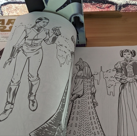 Star Wars bundle Books, Movie, and wall cling kit. - Picture 3 of 14